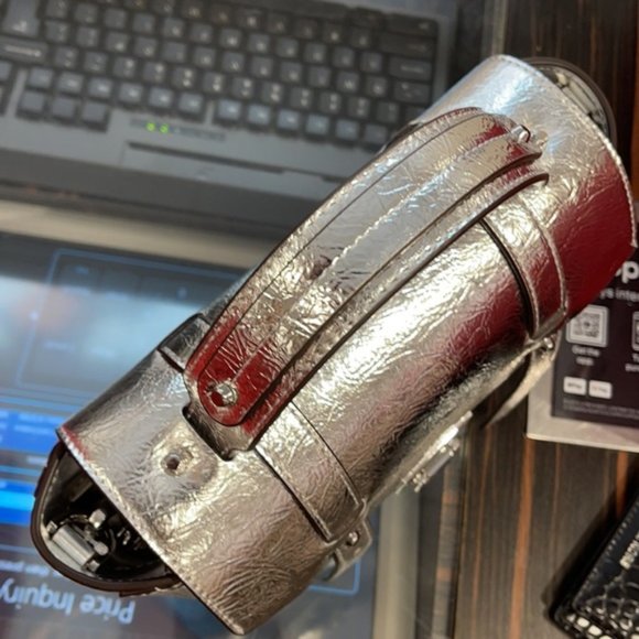 Michael Kors Manhattan Medium School Satchel - Picture 5 of 16